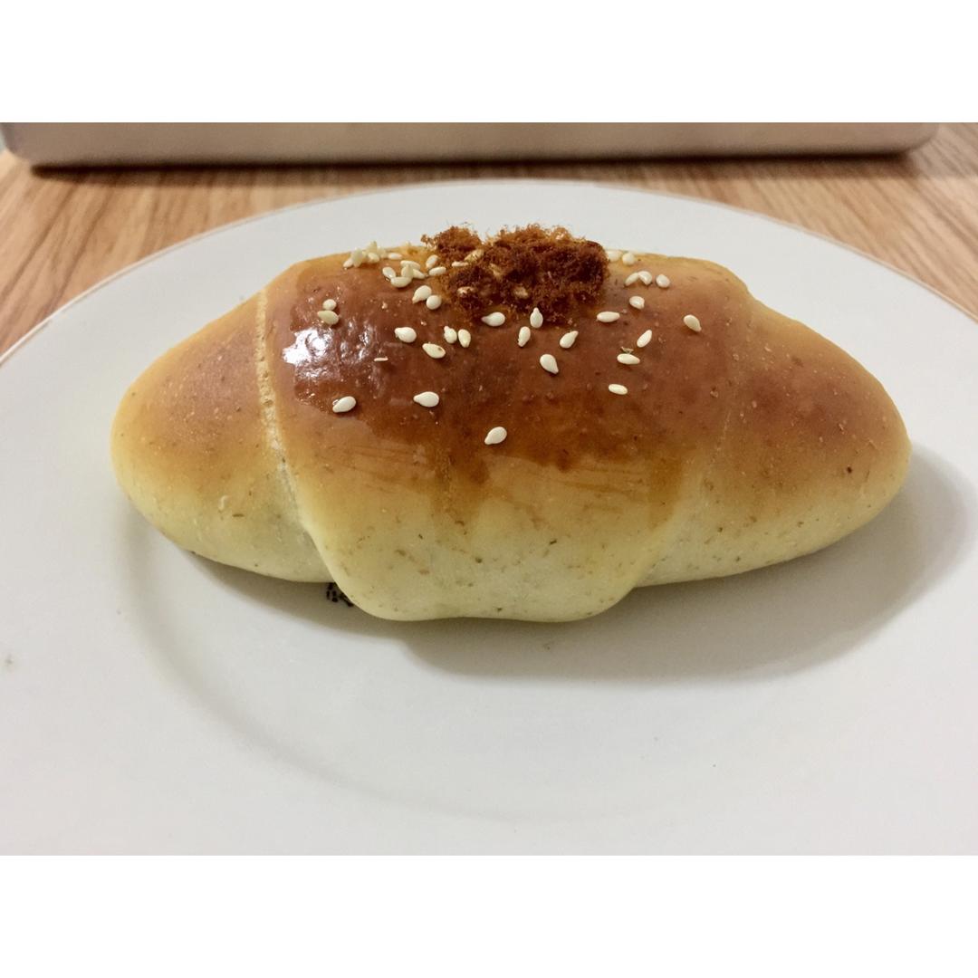 全麦肉松面包卷