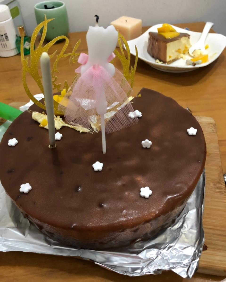 巧克力淋面蛋糕