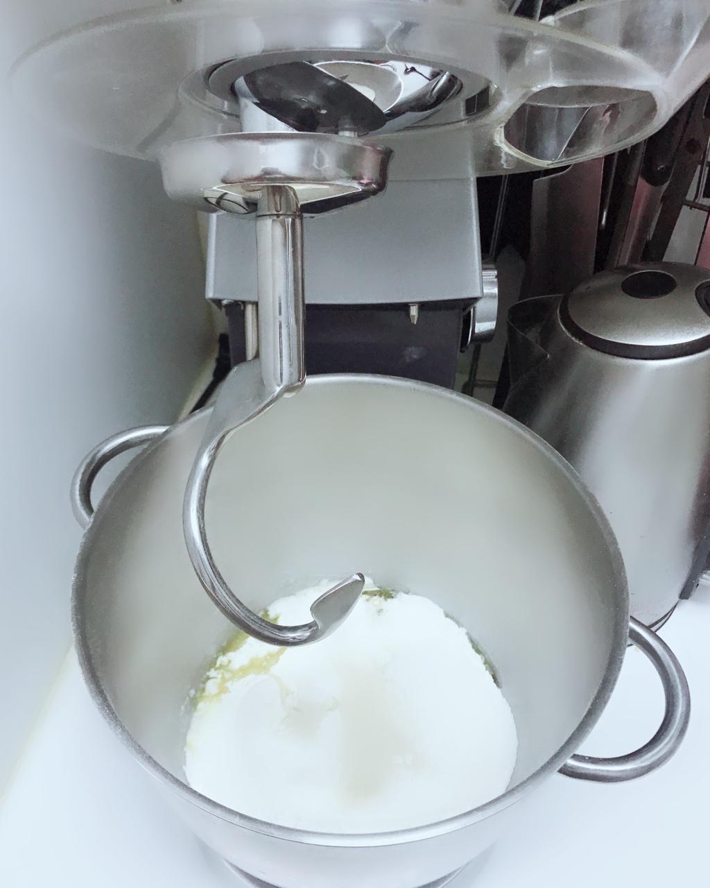 全麦葡萄干面包