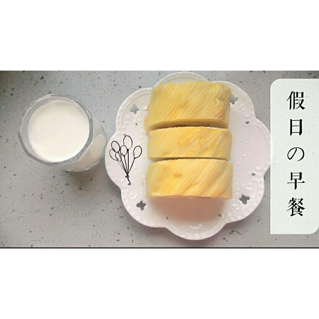 日式泡芙卷[根据大神的方子稍做改动]
难度：⭐⭐⭐
操作比较复杂   但是口感和颜值超棒的