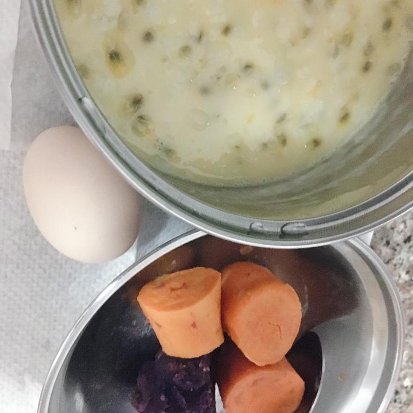 百香果蜂蜜牛奶粥