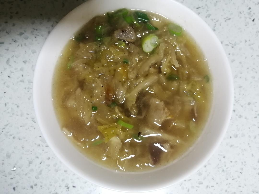 酸菜白肉粉丝汤