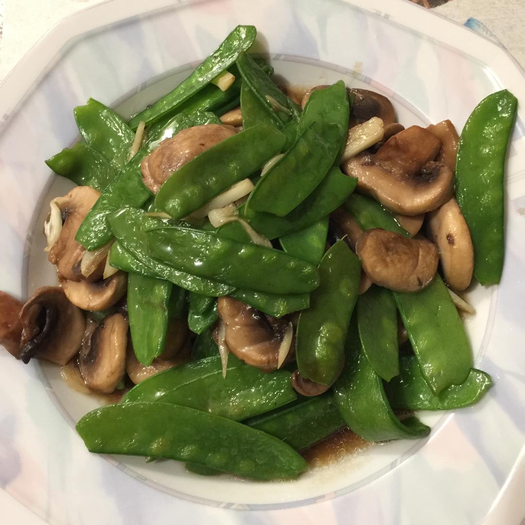 荷兰豆炒蘑菇