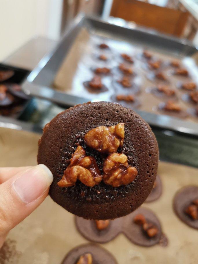 坚果仁巧克力脆脆