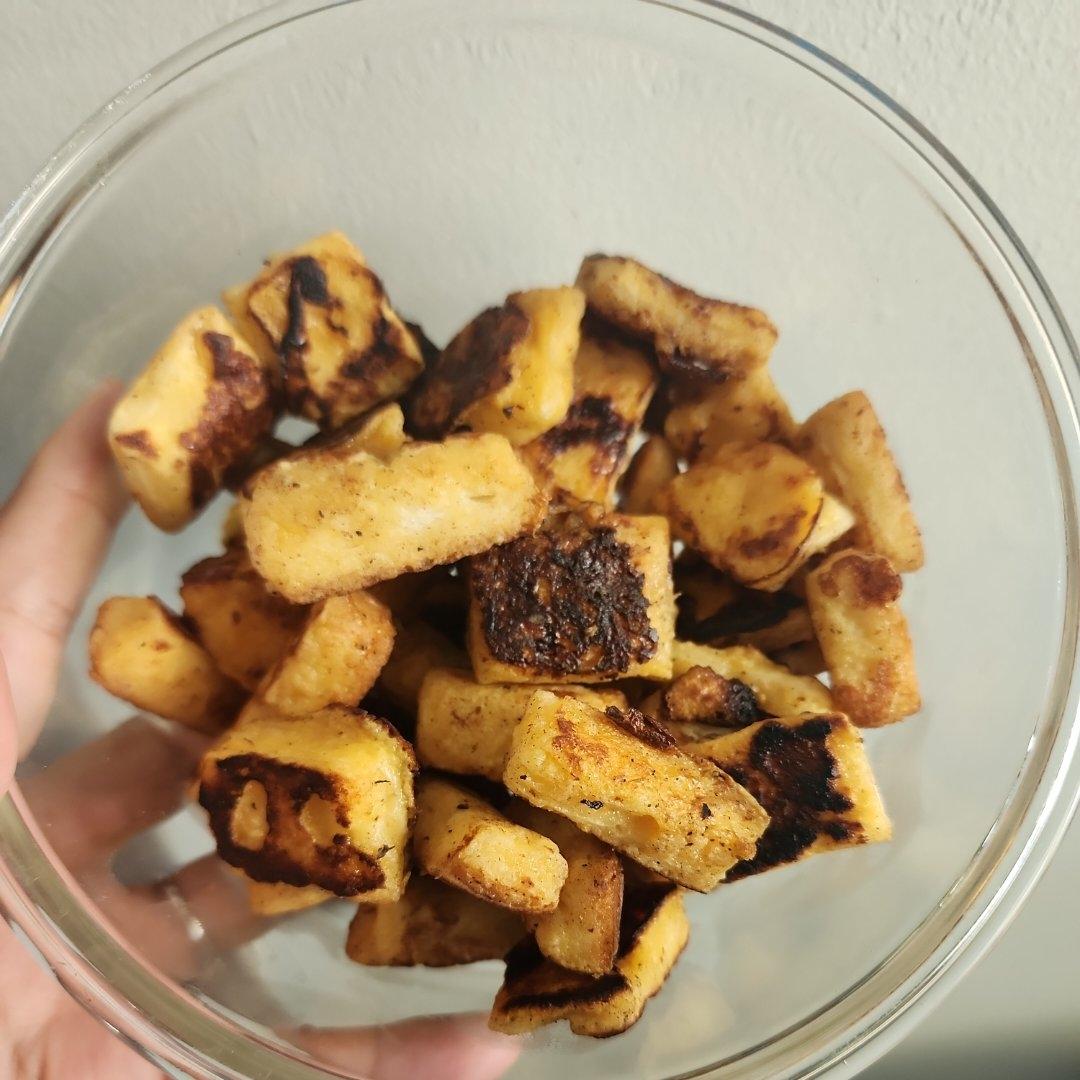 早餐:吐司的100种吃法，煎鸡蛋液裹吐司