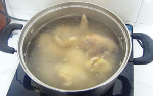 西洋菜干陈肾汤，儿童不爱吃饭，可以试试这碗汤的做法 步骤3