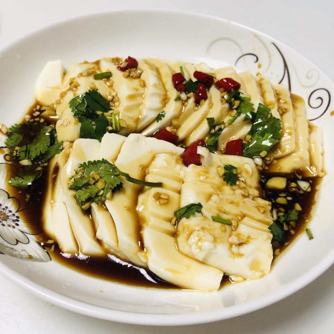 凉拌内酯豆腐