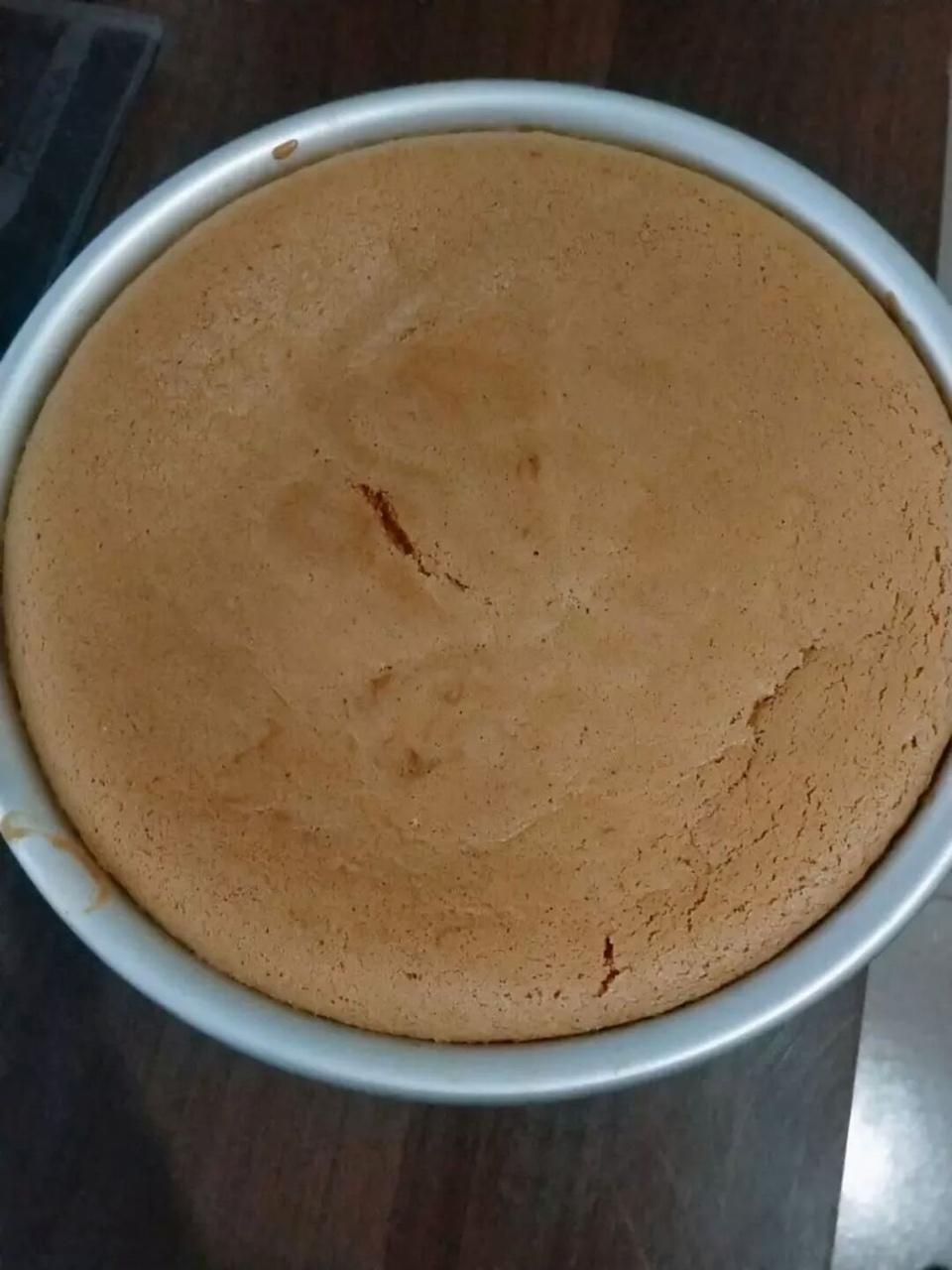 蛋糕的做法（8寸戚风蛋糕）