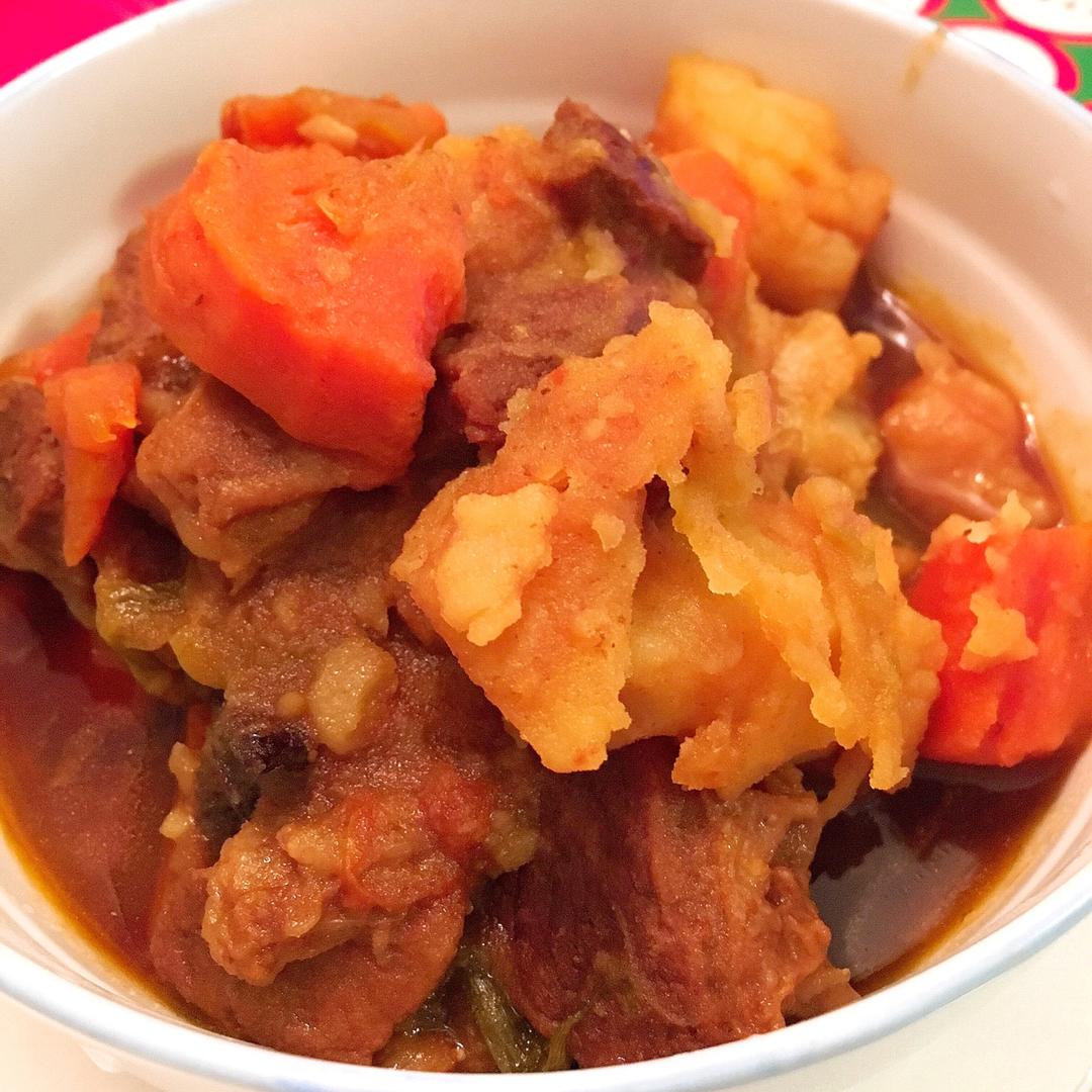 红烧牛肉土豆 （独家秘制）