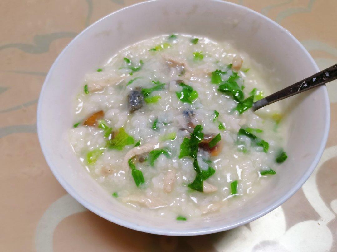 电饭煲版皮蛋瘦肉粥