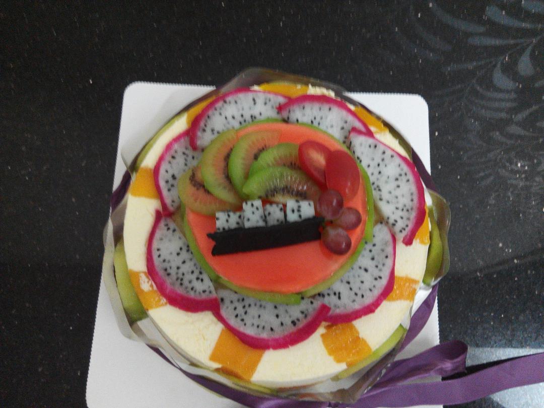 8寸水果慕斯蛋糕
