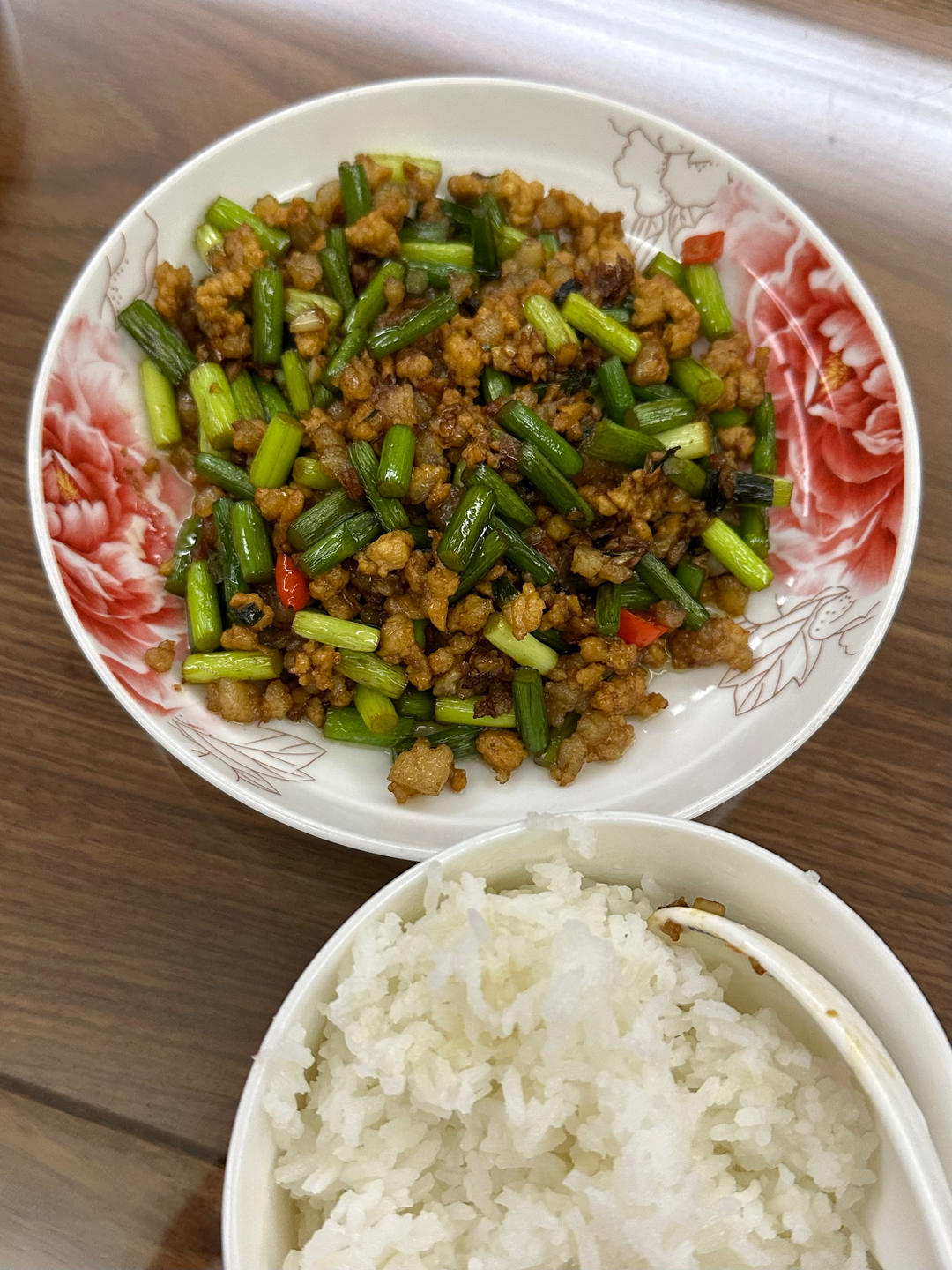 蒜苔炒肉末，三碗米饭都不够吃