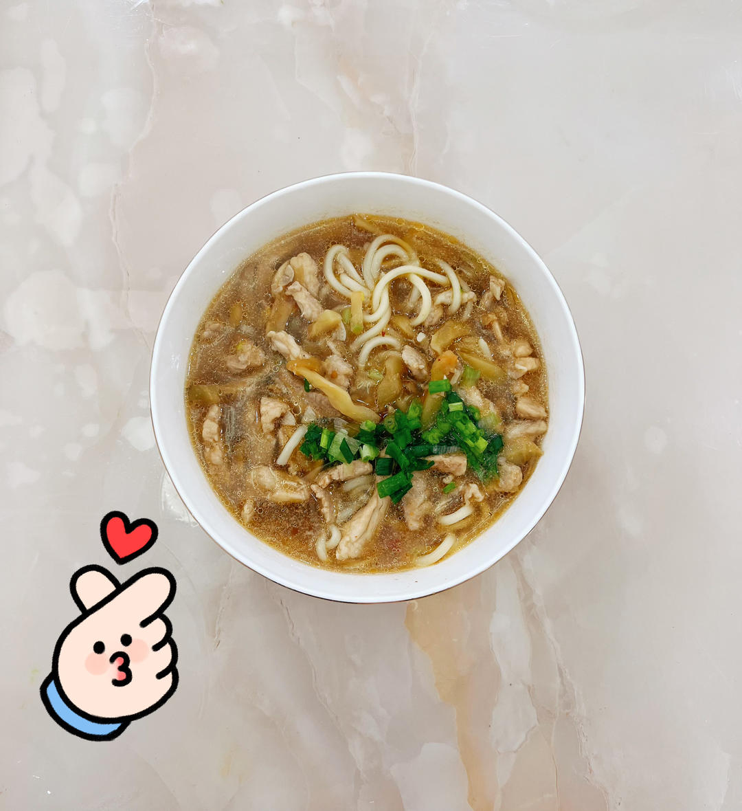 多少次早起就为了这一口——榨菜肉丝面