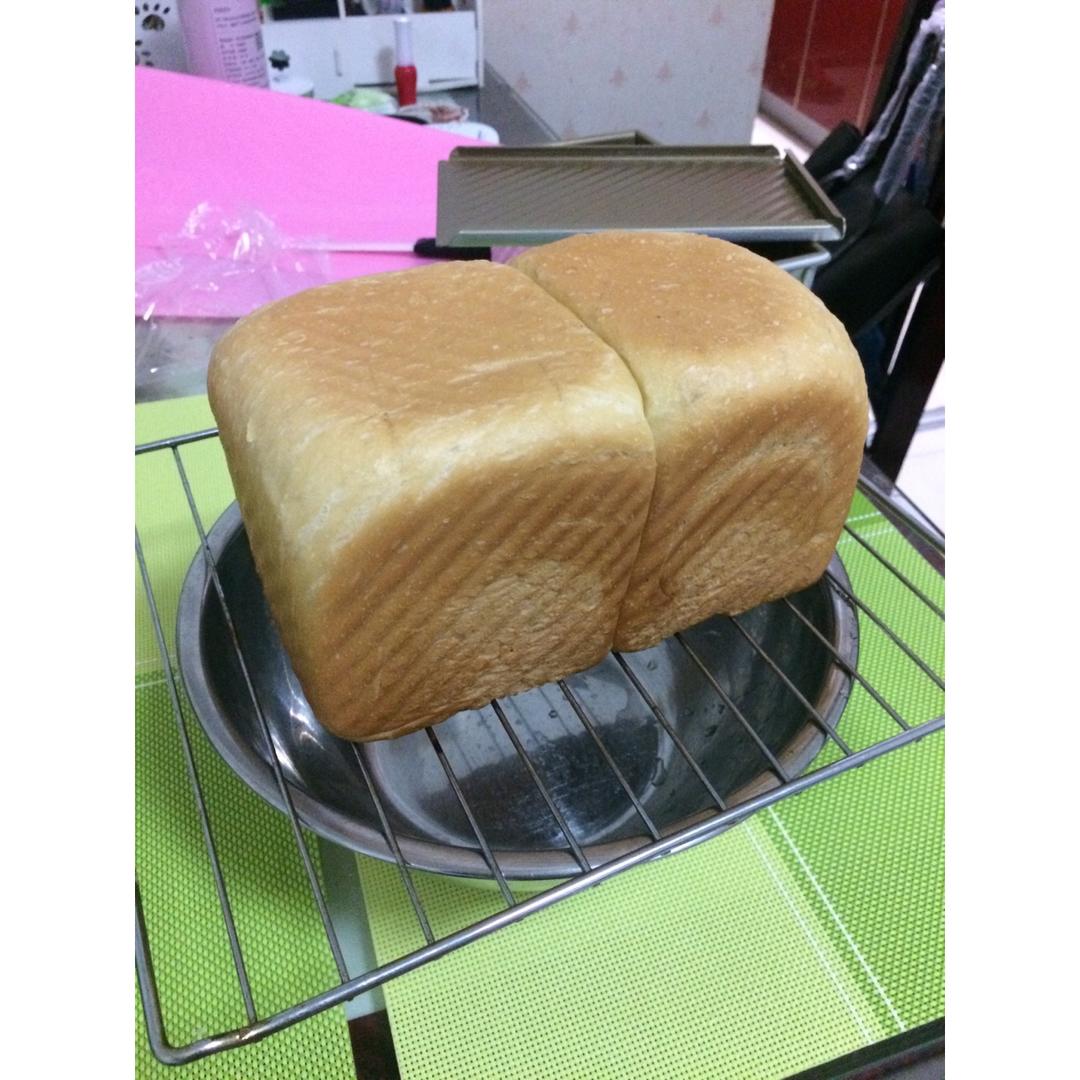 牛奶吐司（附详细步骤图）