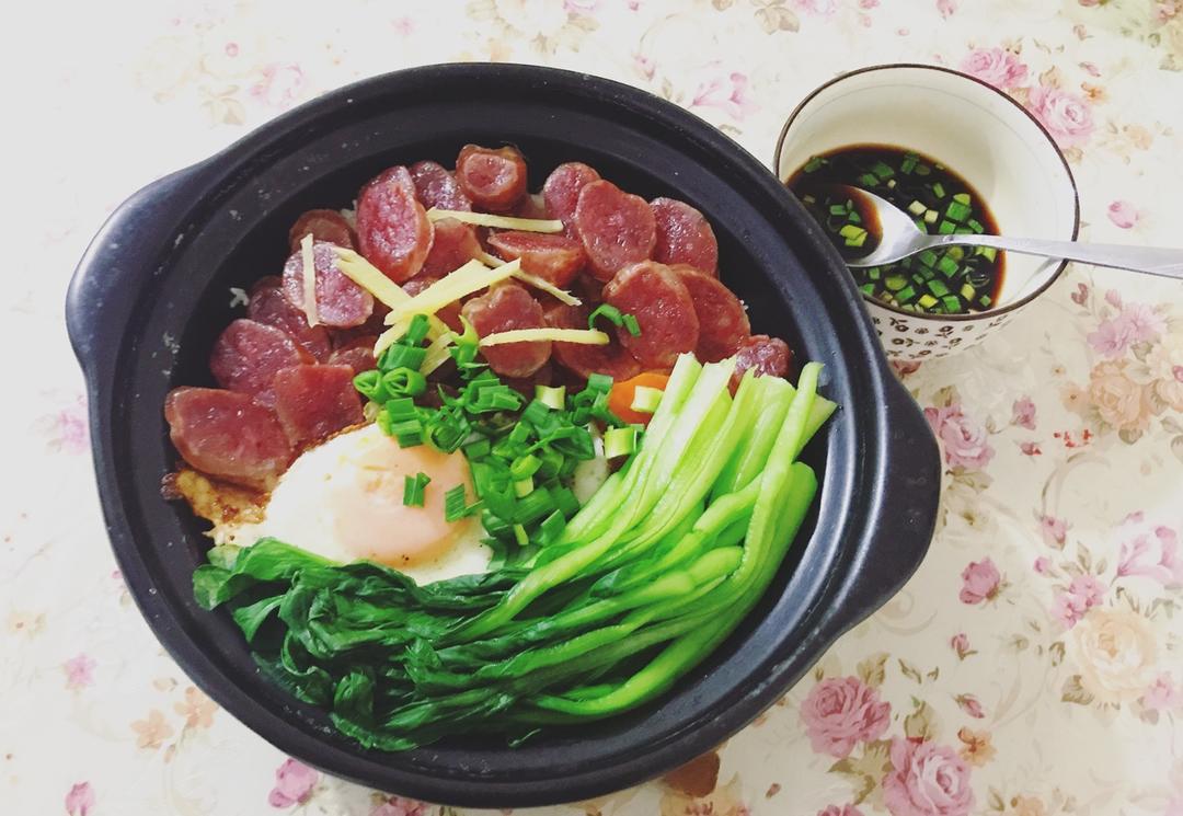 香肠煲仔饭