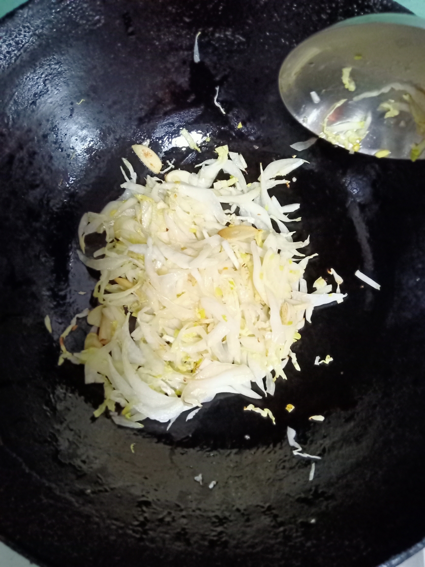 六月鲜8克轻盐原汁酱油版简单快手疙瘩汤的做法 步骤4