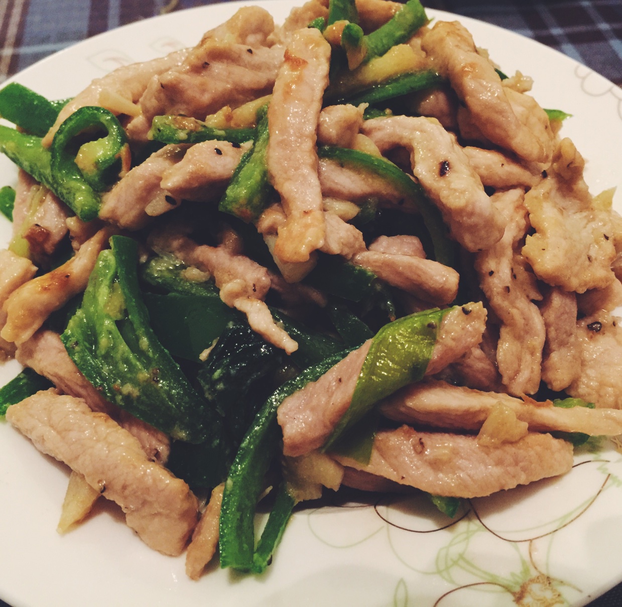 孜然青椒炒肉