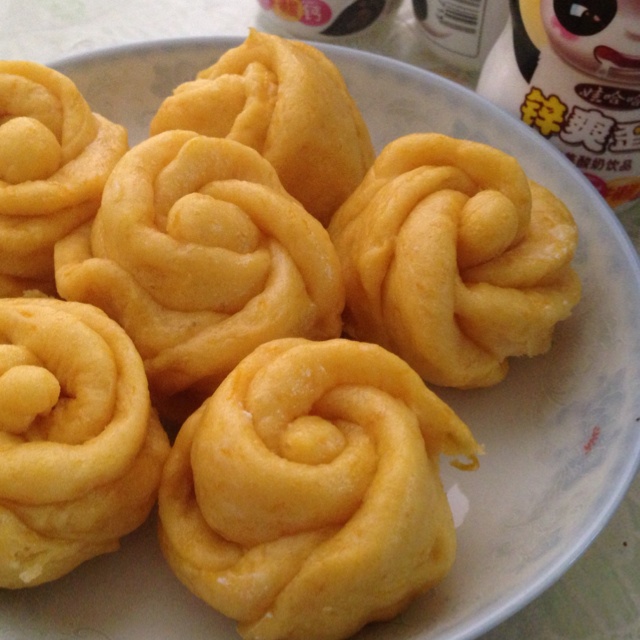 黄玫瑰馒头