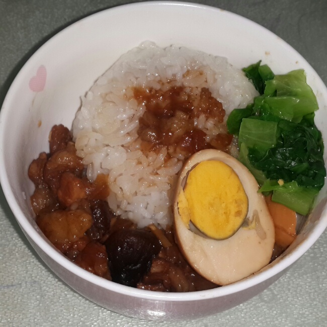 台式卤肉饭