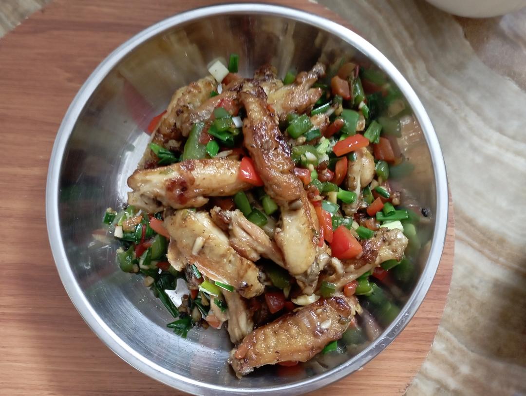 蒜香鸡翅，这才是鸡翅最好吃的做法