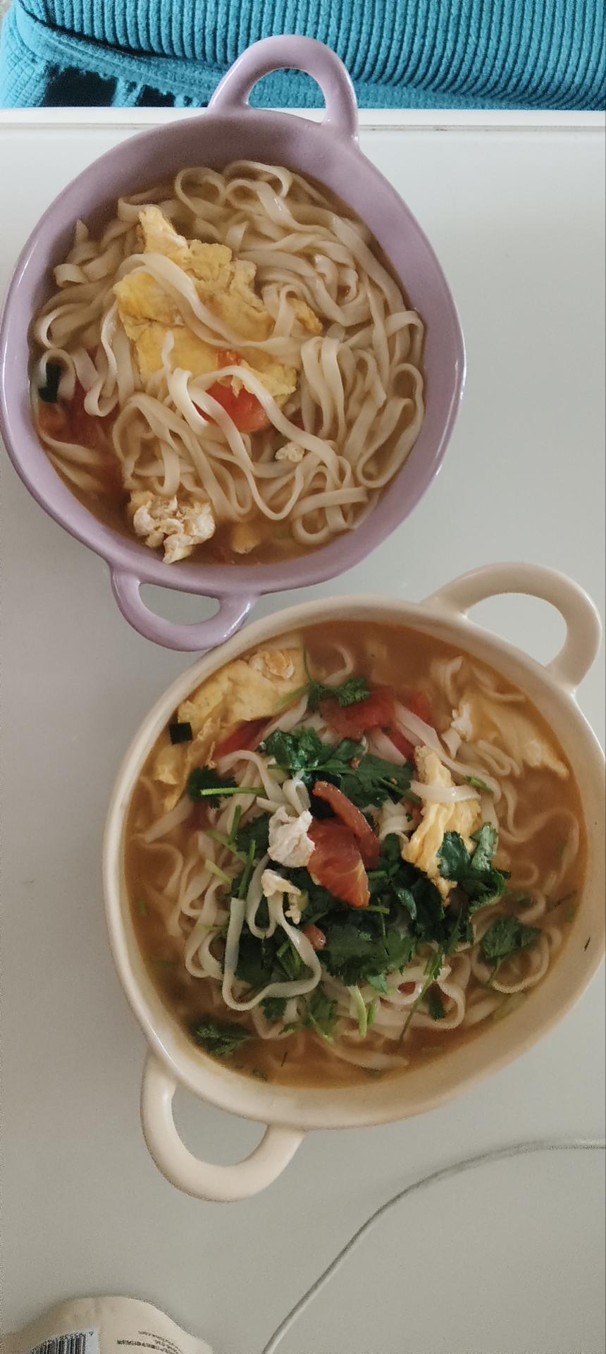 恨不得抱着锅舔的番茄鸡蛋面