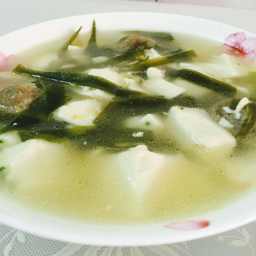 海带豆腐汤