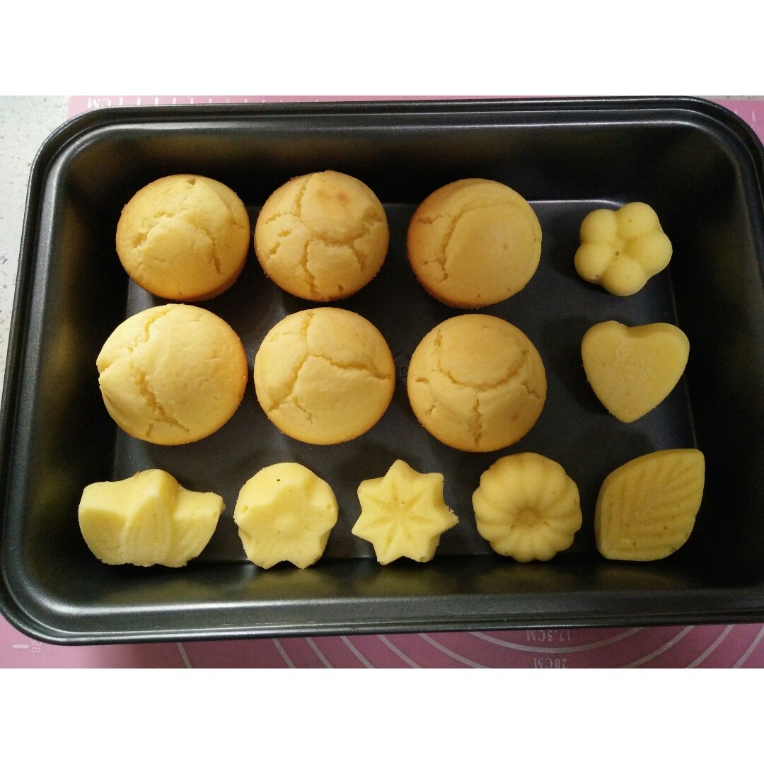 酸奶平方杯子蛋糕