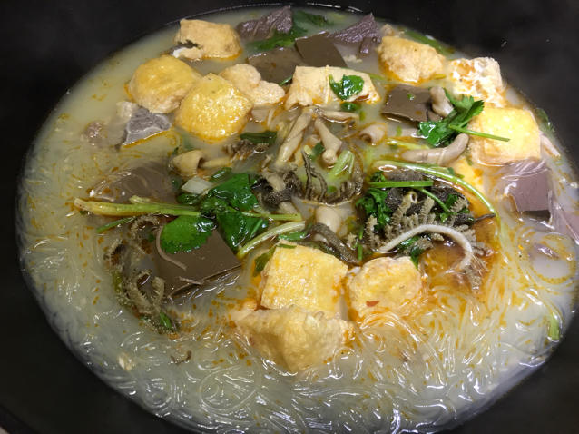 鸭血粉丝汤