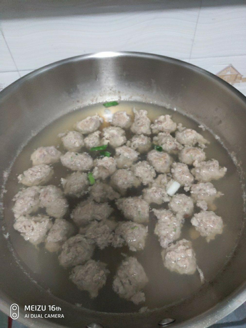 猪肉丸子汤