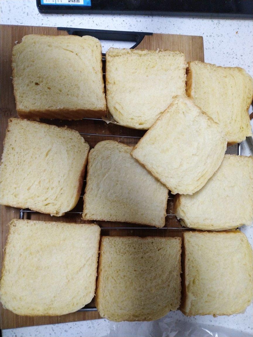 只需一次发酵的超软吐司（附面包机揉手套膜攻略）