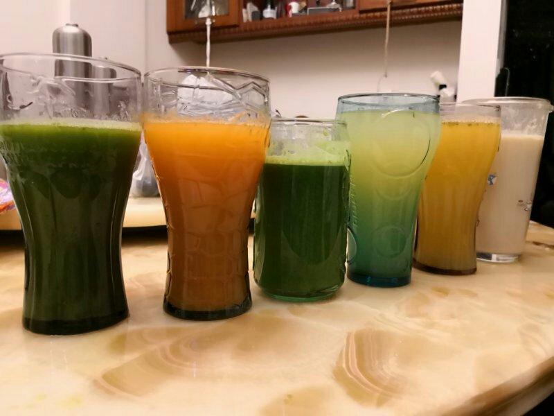 自制hey juice排毒果蔬汁。