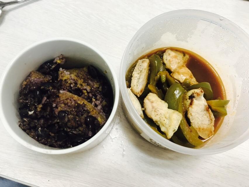 周周今天吃什么。