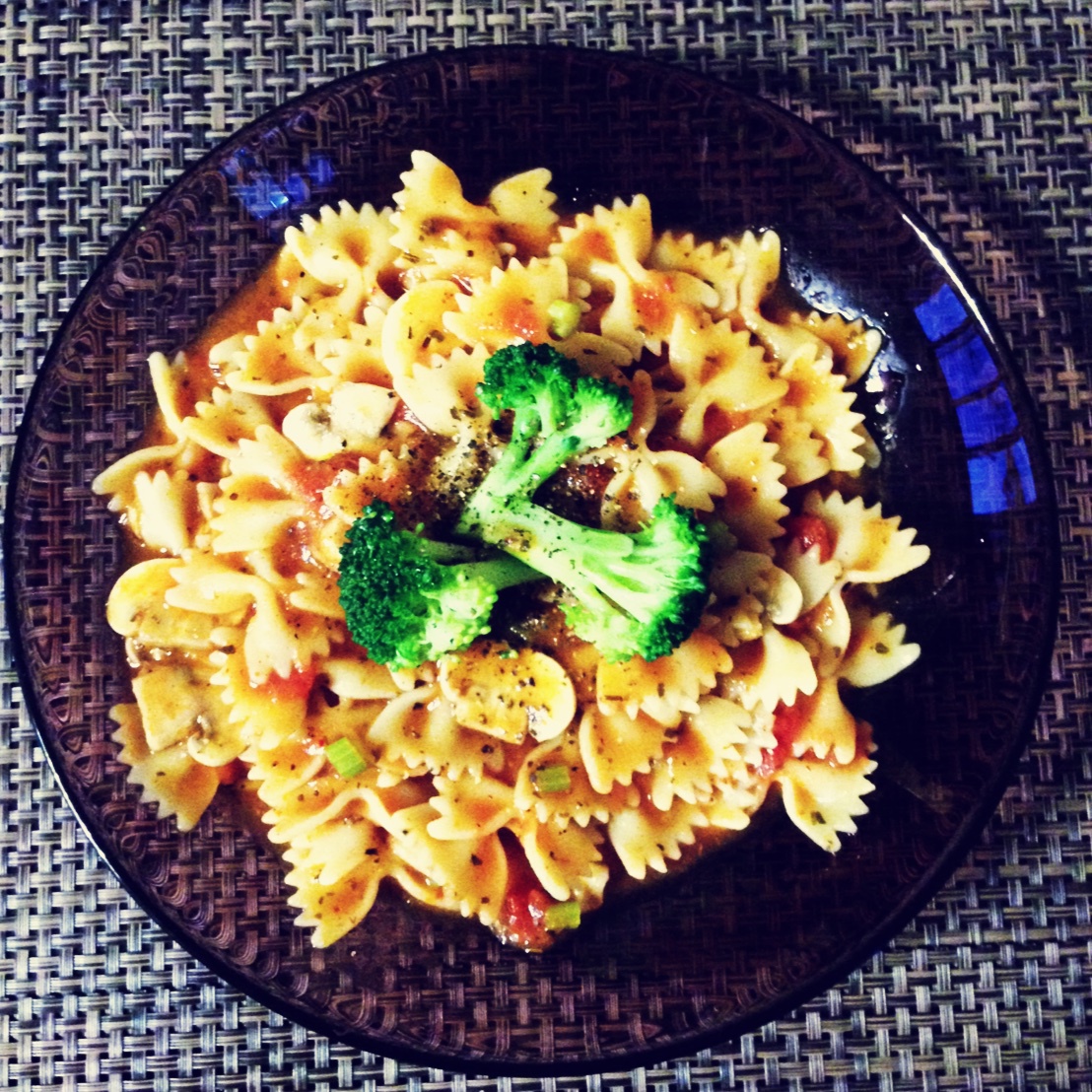 芦笋口蘑烤肠螺旋意面