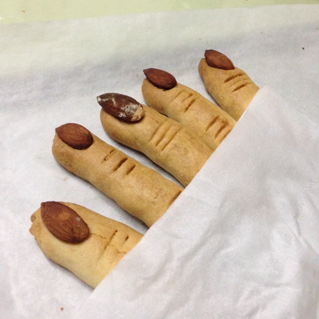 万圣节主题之女巫手指饼干