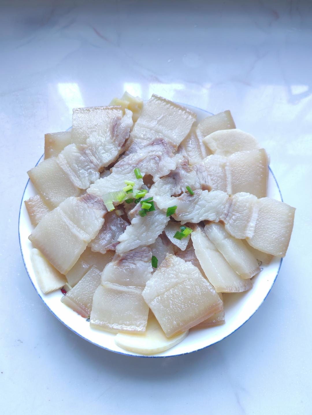 懒人蒸菜鲜笋蒸咸肉