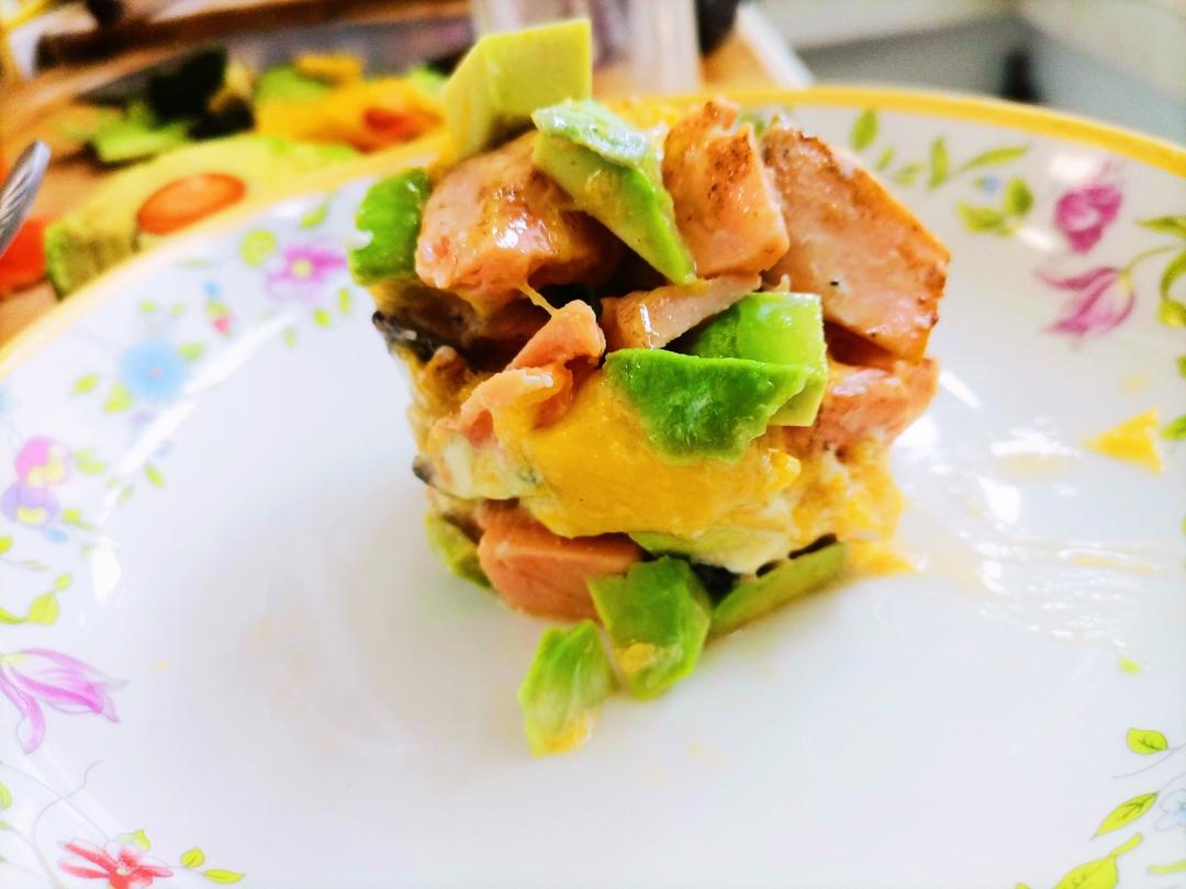 牛油果海鲜塔塔