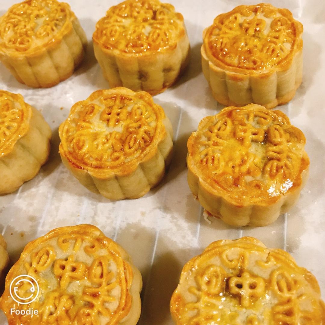 豆沙月饼（低油少糖甜而不腻）