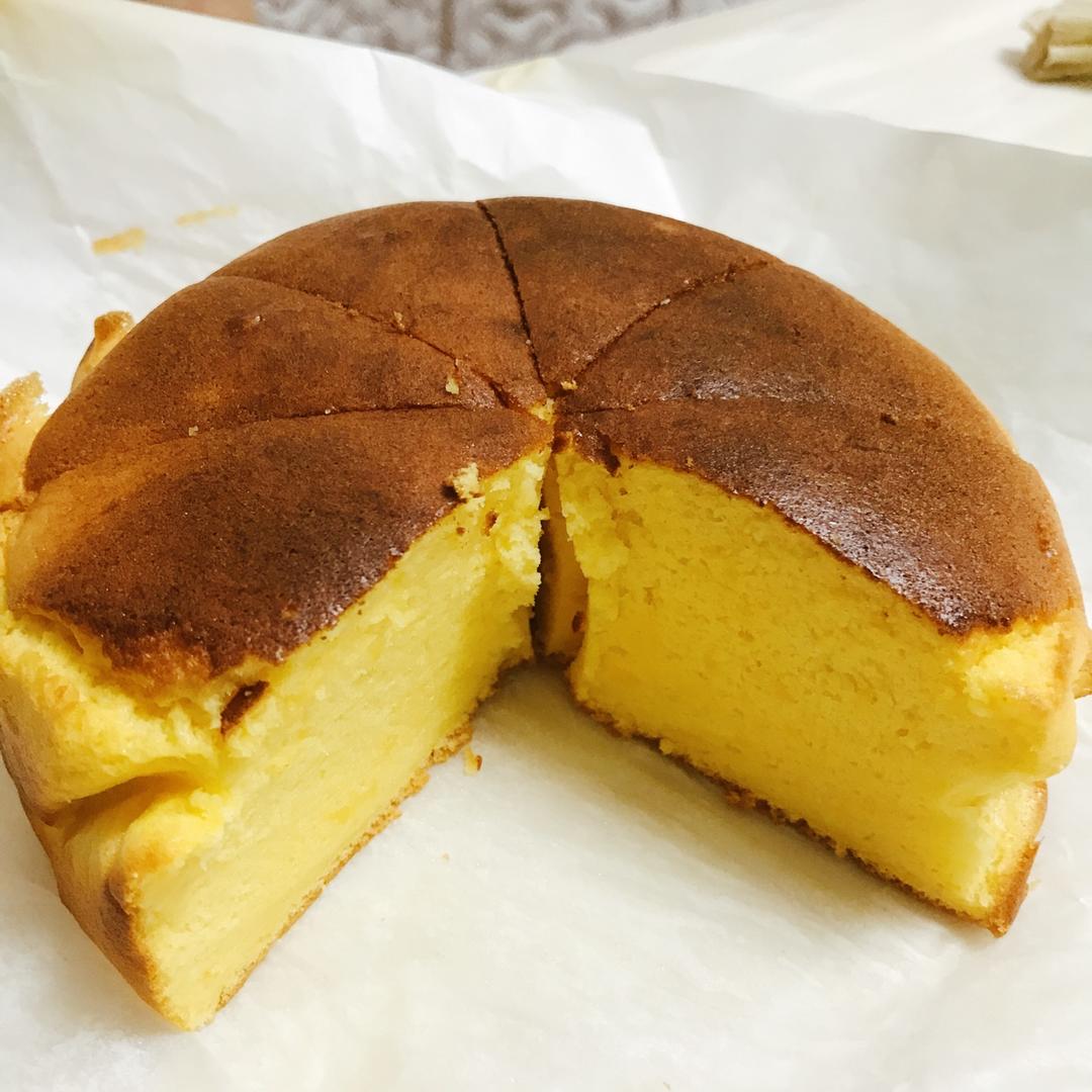 芝士爆浆流心半熟蛋糕