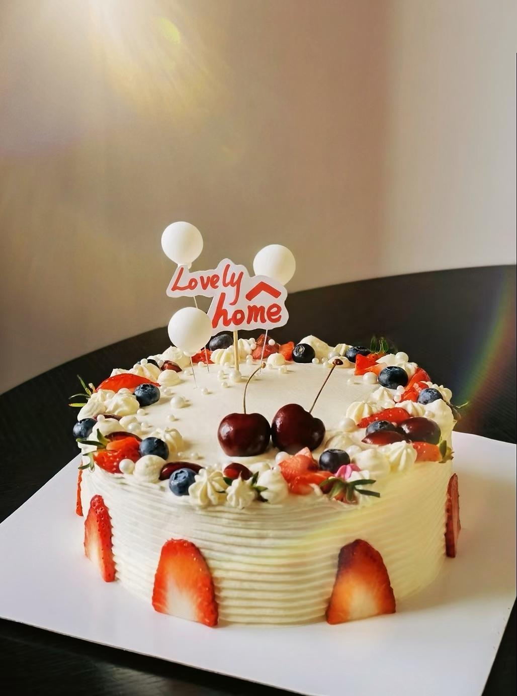 详细的裱花教程--彩虹蛋糕