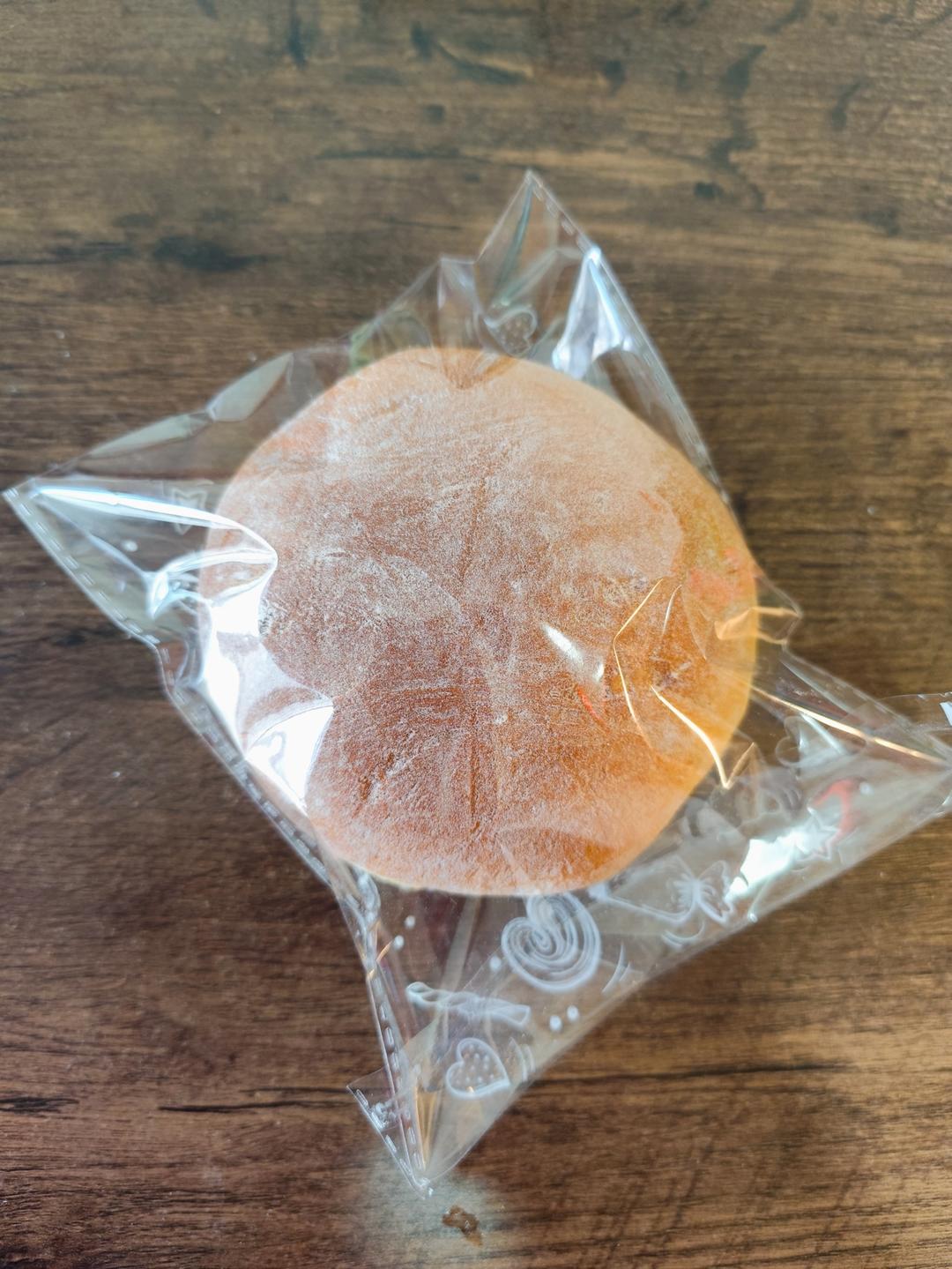 四色超满足软欧面包附四种馅料(麻薯肉松、坚果乳酪、鸡肉蔬菜、蟹棒玉米)完胜网购
