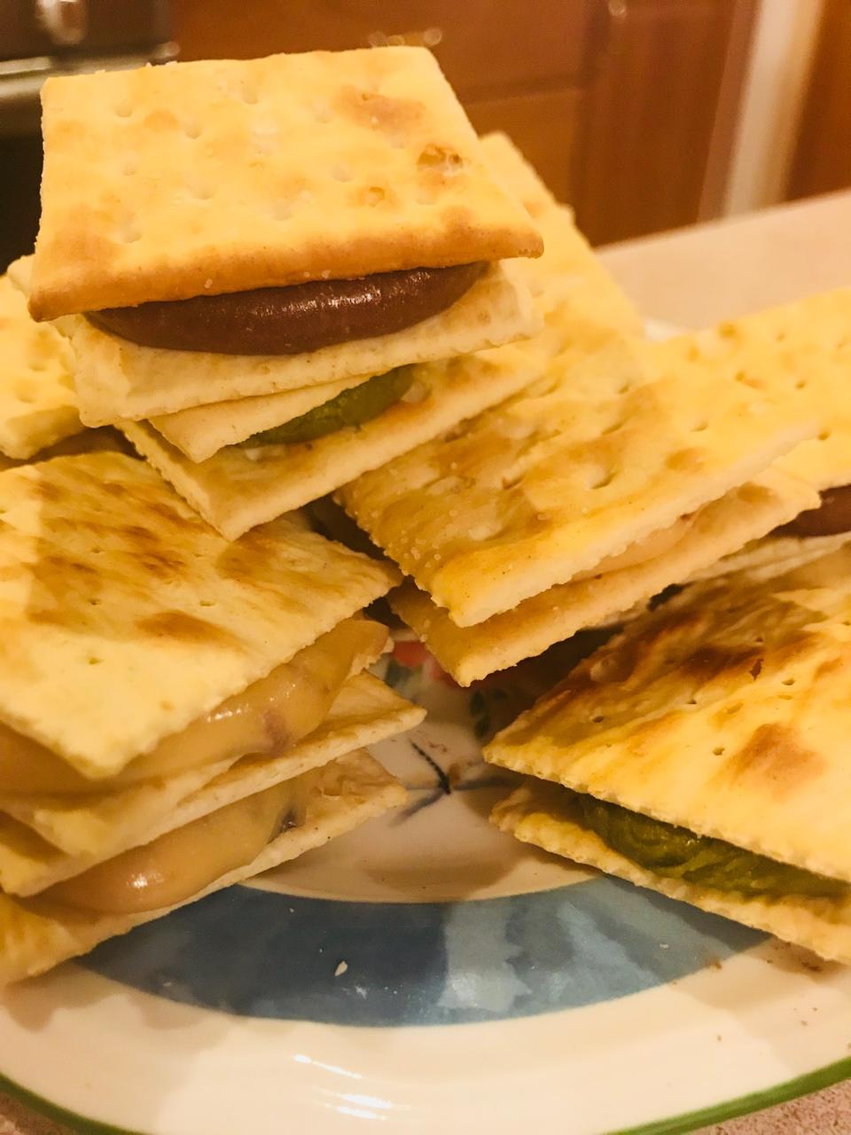 五种口味的拉丝牛轧糖饼干