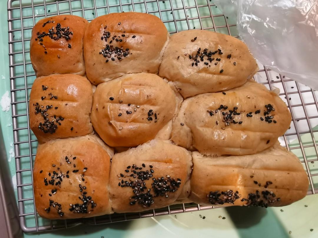 🥛超简单快手，柔软拉丝，一次发酵，牛奶小餐包