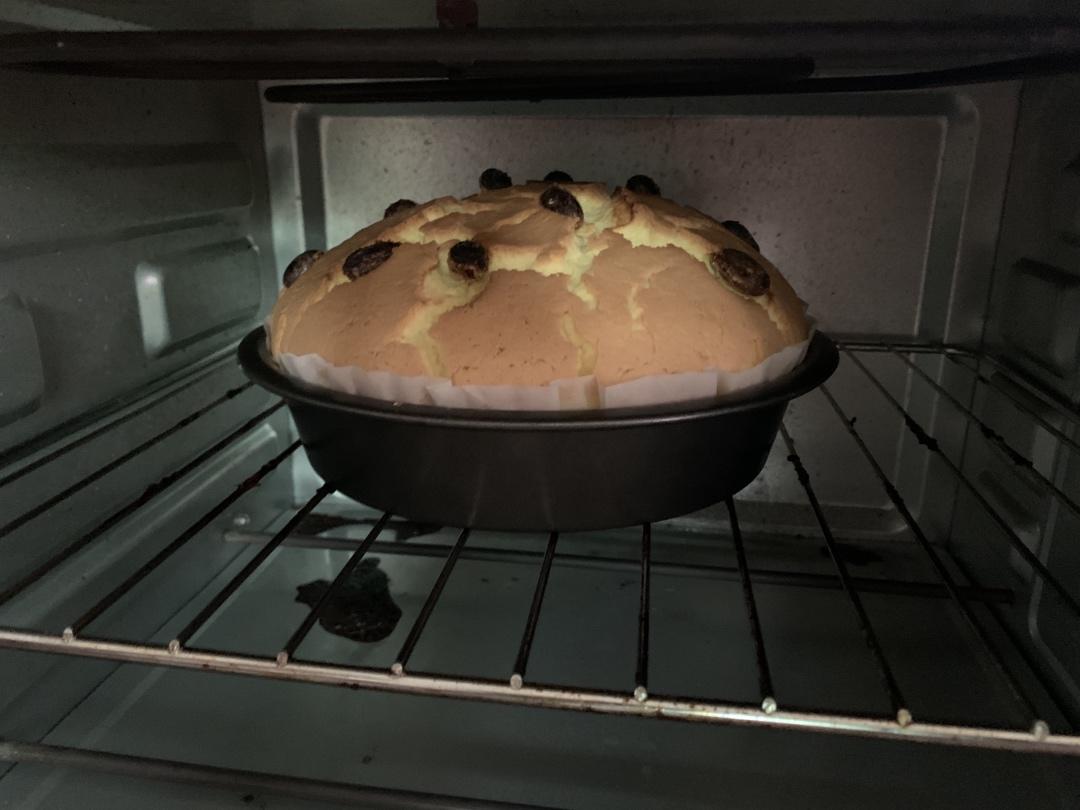 烤箱做蛋糕（戚风蛋糕的做法）