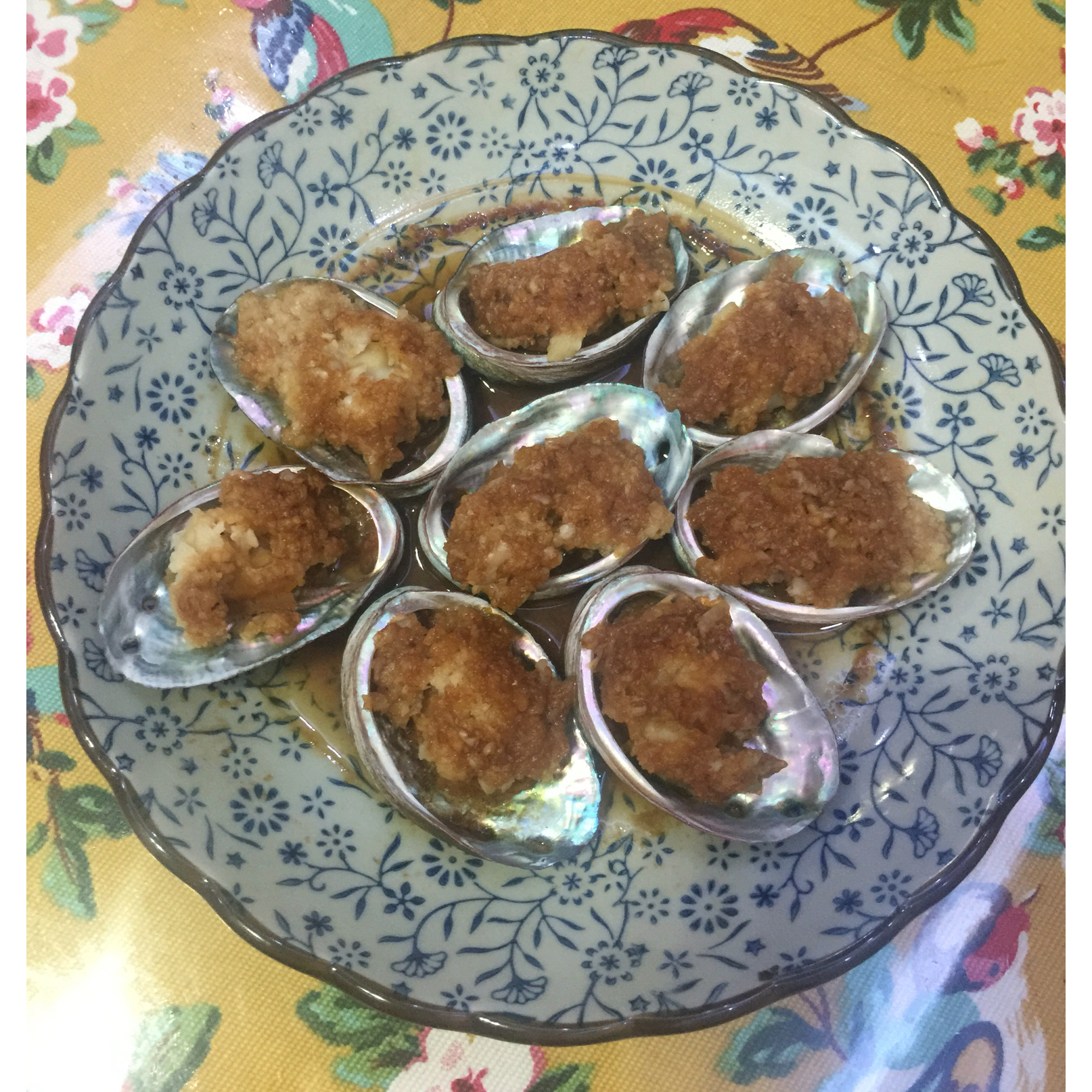 蒜蓉粉丝蒸鲍鱼