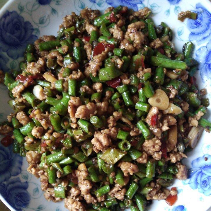 肉沫豆角下饭菜