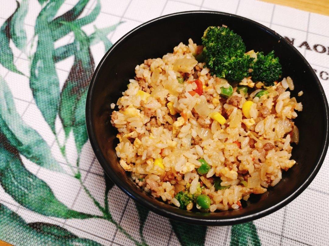 番茄牛肉粒炒饭