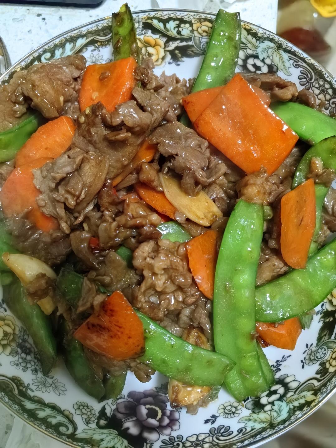 嫩炒牛肉片～～简单快手菜