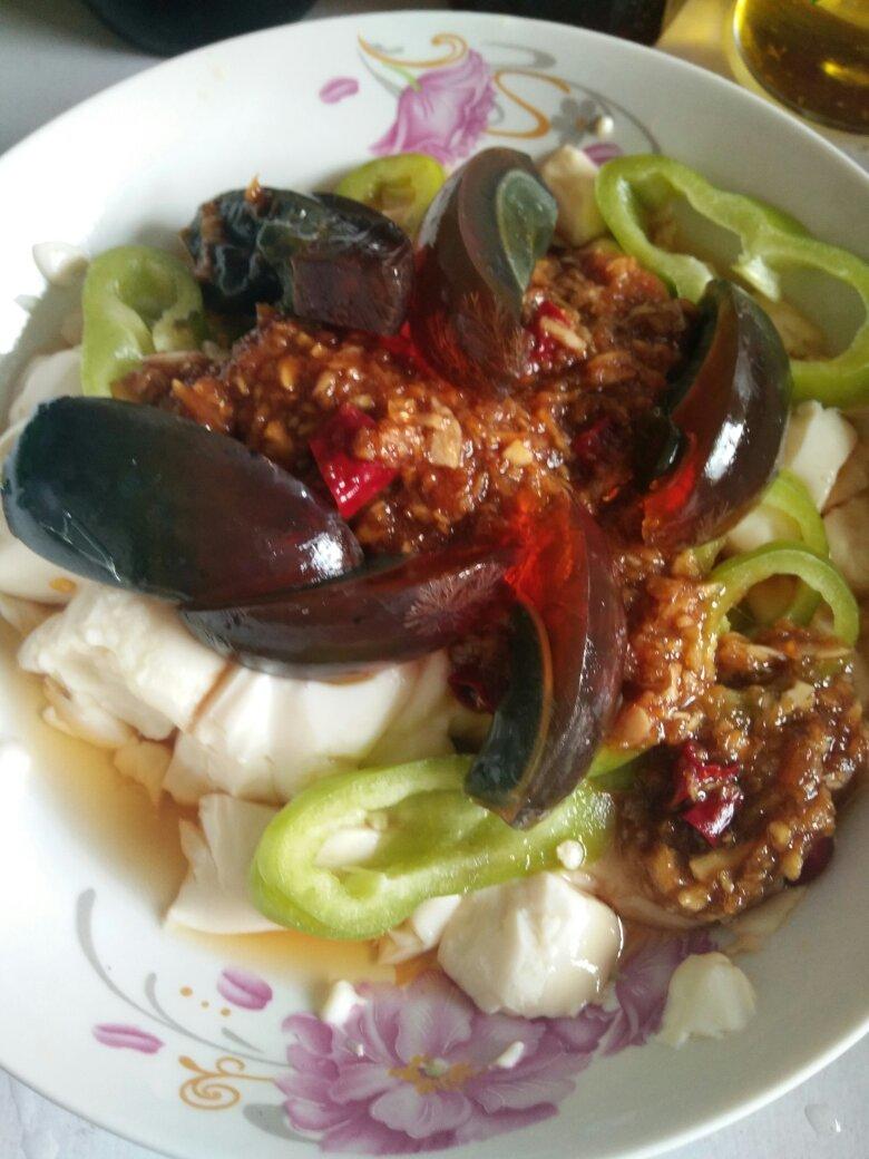 皮蛋豆腐