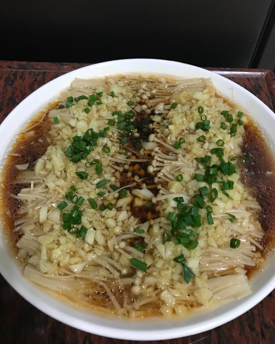 蒜蓉蒸金针菇