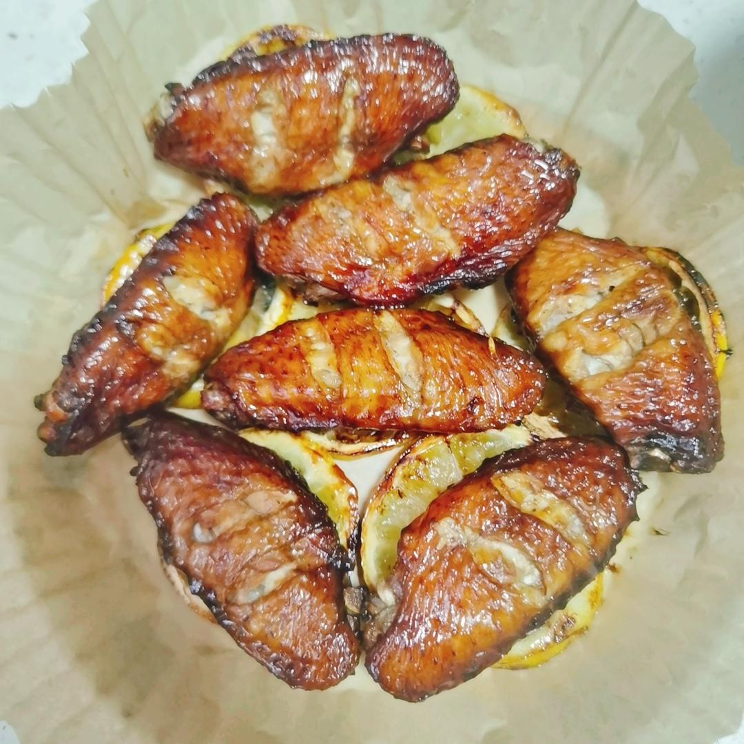 好吃到舔手指‼️空气炸锅版简单快手的柠檬烤鸡翅❗️的做法 步骤9